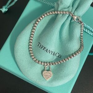 Return to Tiffany® Heart Tag Bead Bracelet
in Silver